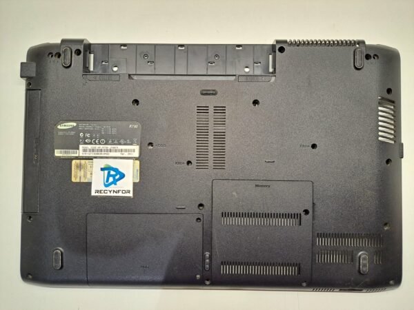 Plasturgie Inférieur basse pour Samsung R730