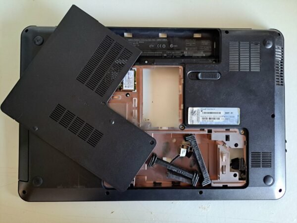 Plasturgie Inférieur basse pour HP Pavillon G6 – Image 2