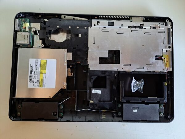 Plasturgie Inférieur basse Asus X70A – Image 2