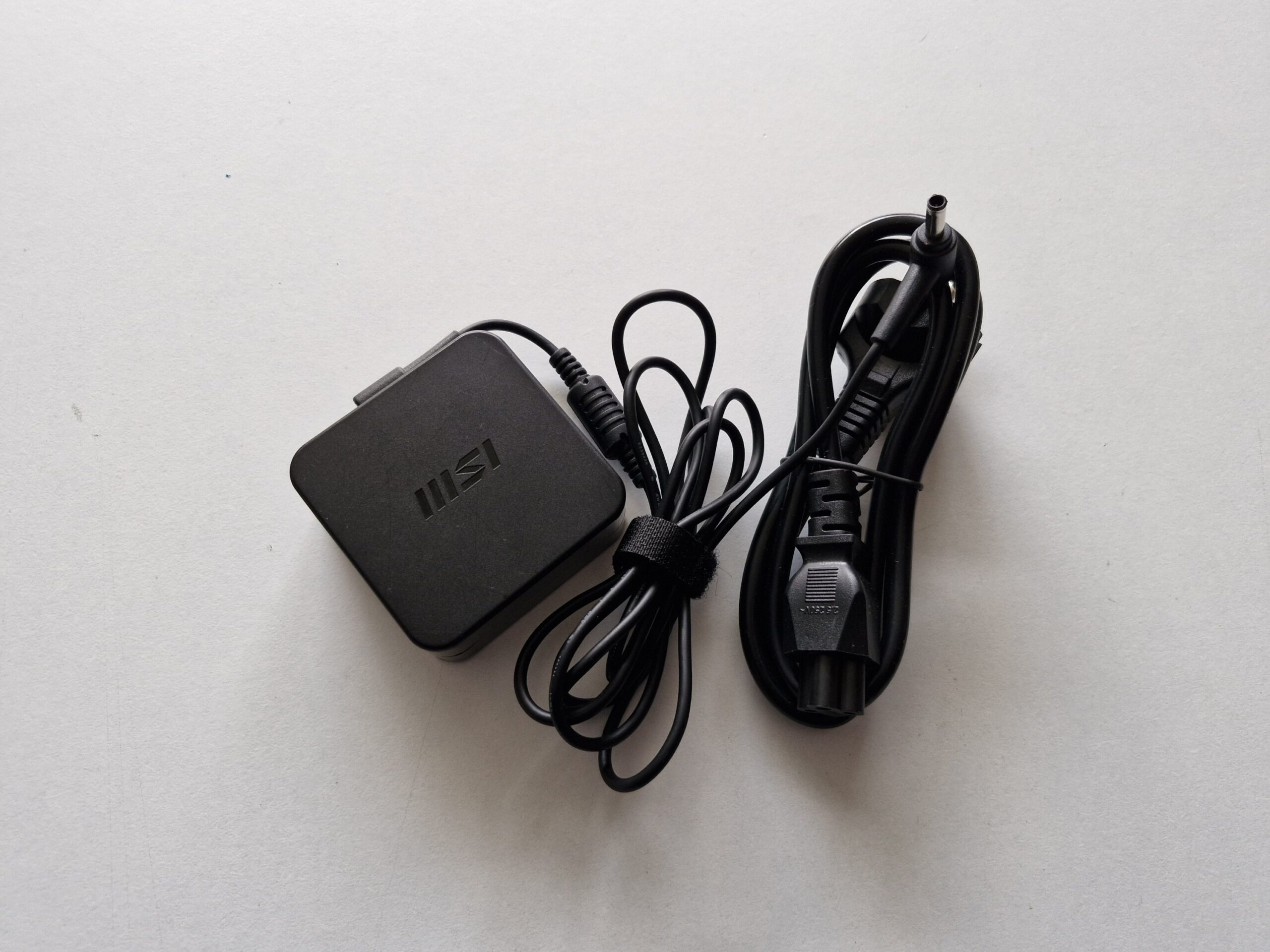 Chargeur d’origine MSI 65W – 19V 3.42A – Modèle ADP-65GD D – Compatible avec ordinateurs portables MSI - | PiecesPC.fr Chargeur d’origine MSI 65W – 19V 3.42A – Modèle ADP-65GD D – Compatible avec ordinateurs portables MSI