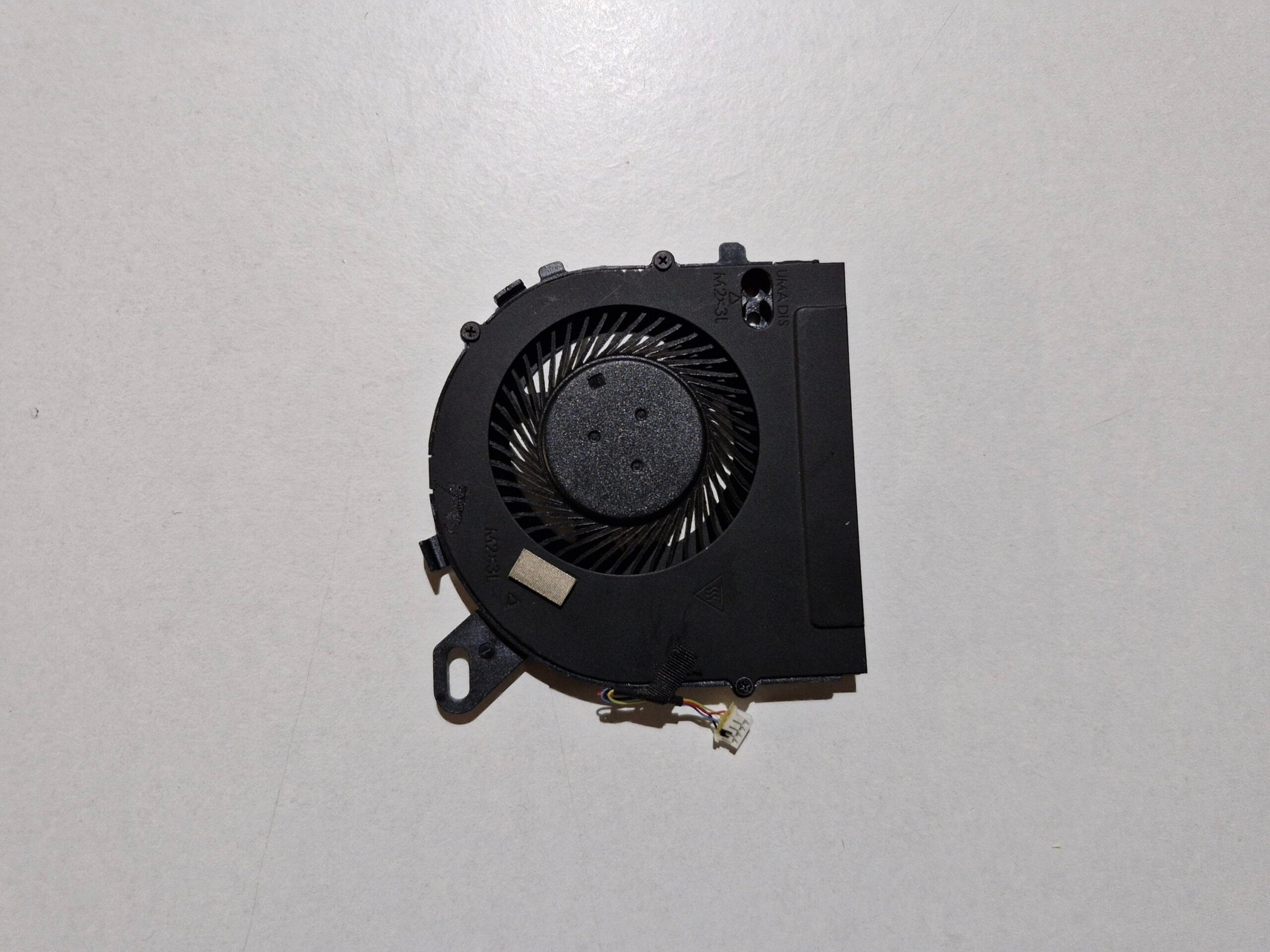 Ventilateur / Fan Dell Vostro P26F – Ref. LA-D822P - | PiecesPC.fr Ventilateur / Fan Dell Vostro P26F – Ref. LA-D822P – Image 2