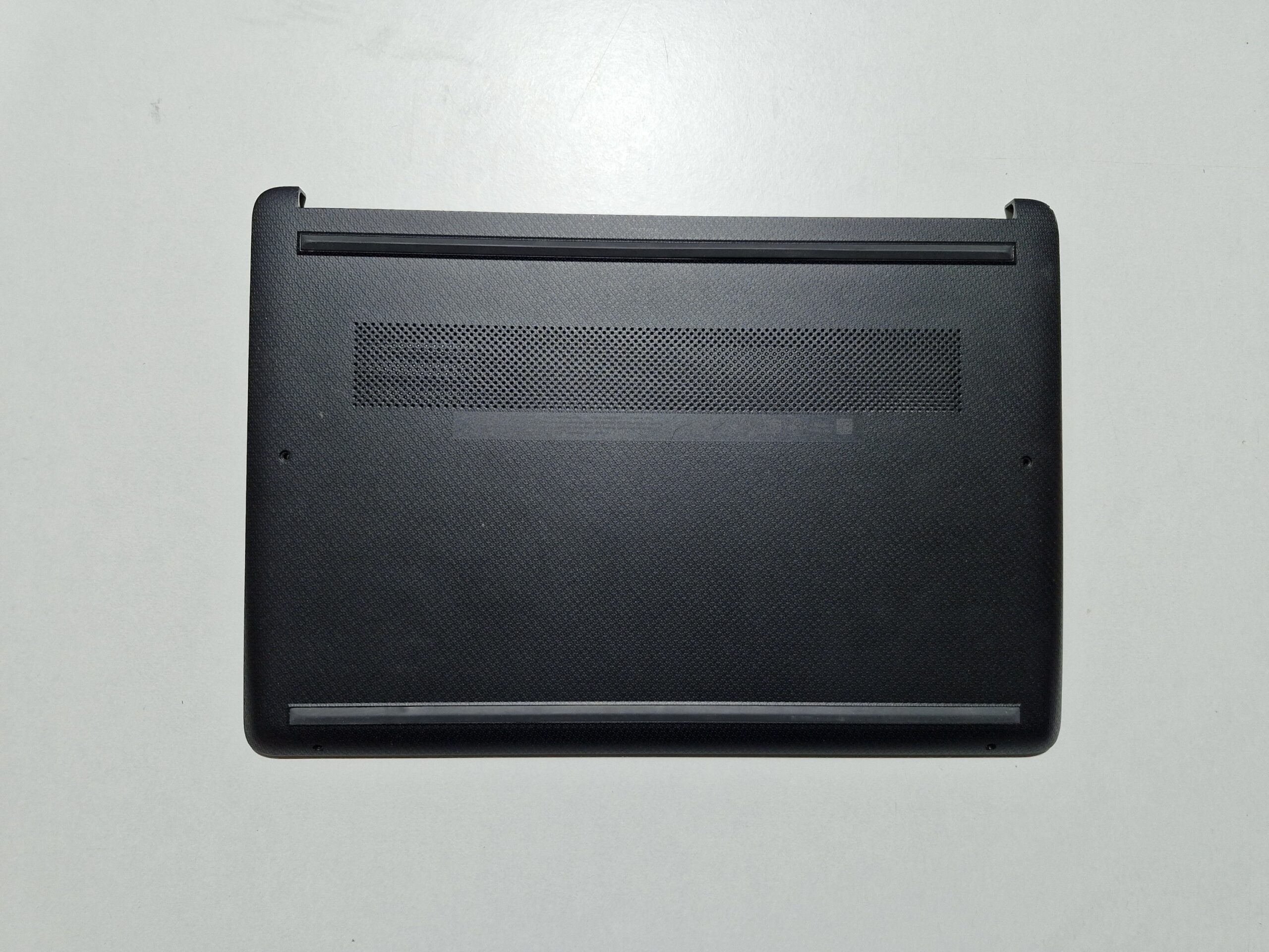 Coque inférieure / Châssis inférieur HP TPN-Q221 – Original