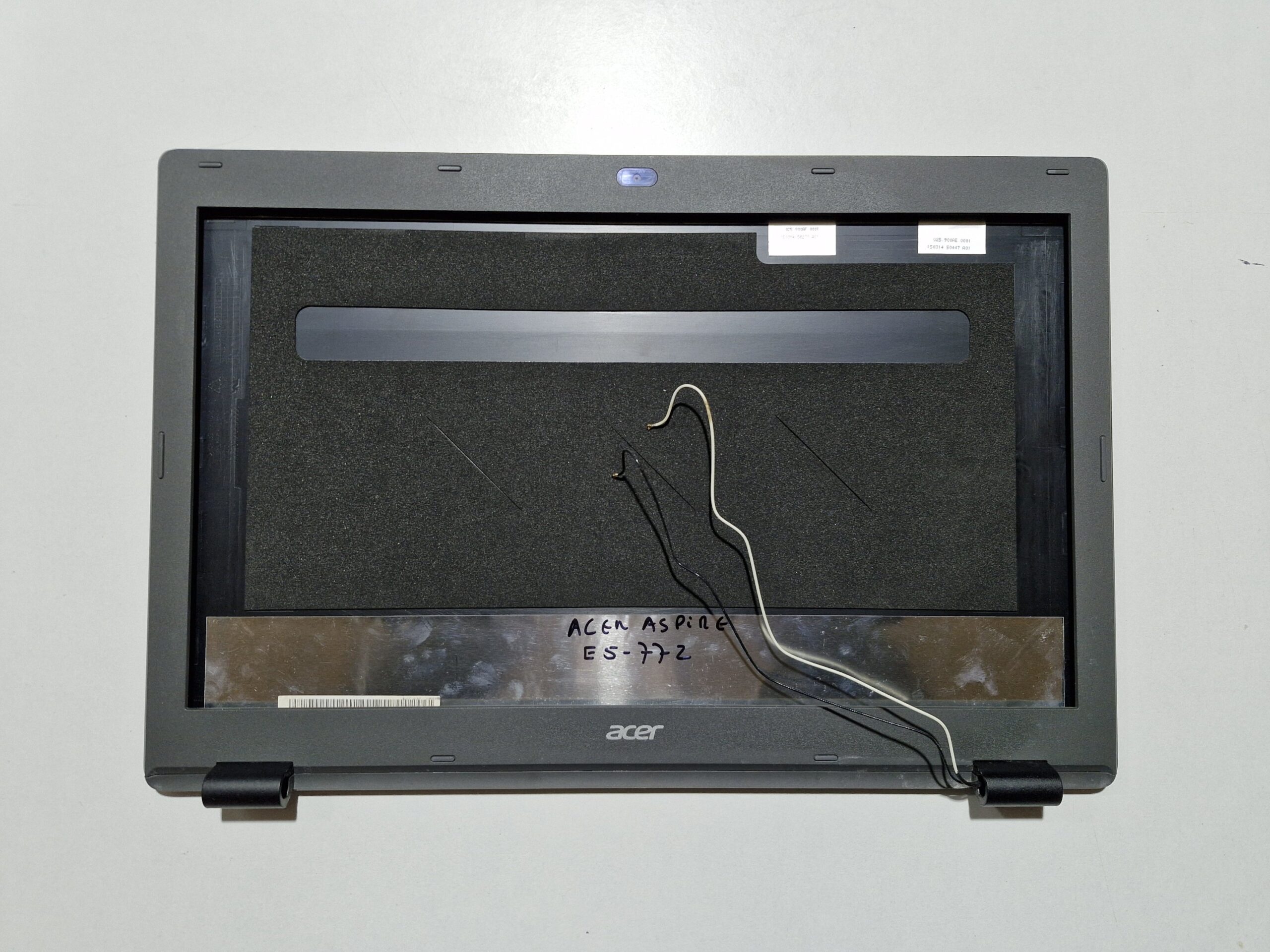 Acer Aspire ES1-772 – Coque arrière + Cadre – Image 2