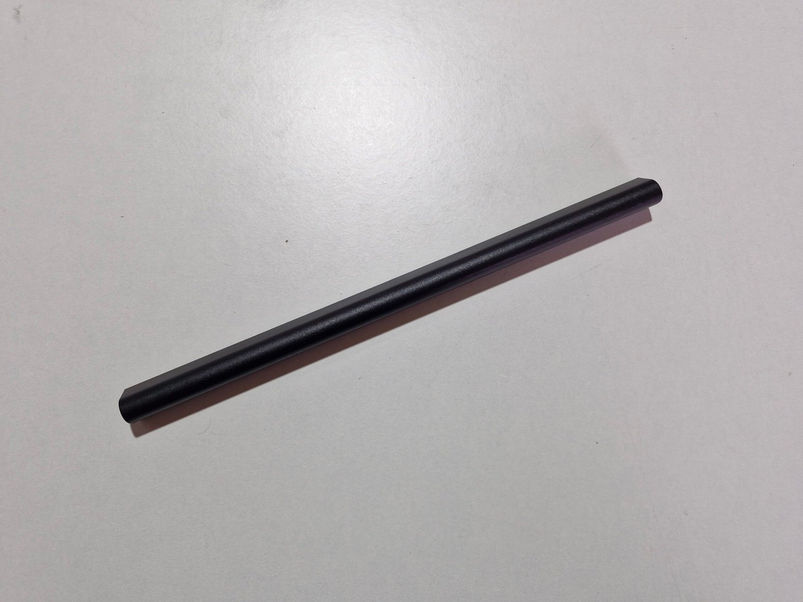 Cache Charnière Écran ASUS X555 / X555L / X555LA / X555LD / X555LN – Noir