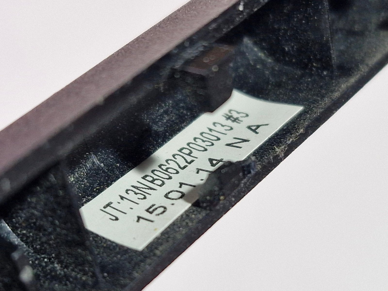 Cache Charnière Écran ASUS X555 / X555L / X555LA / X555LD / X555LN – Noir – Image 4