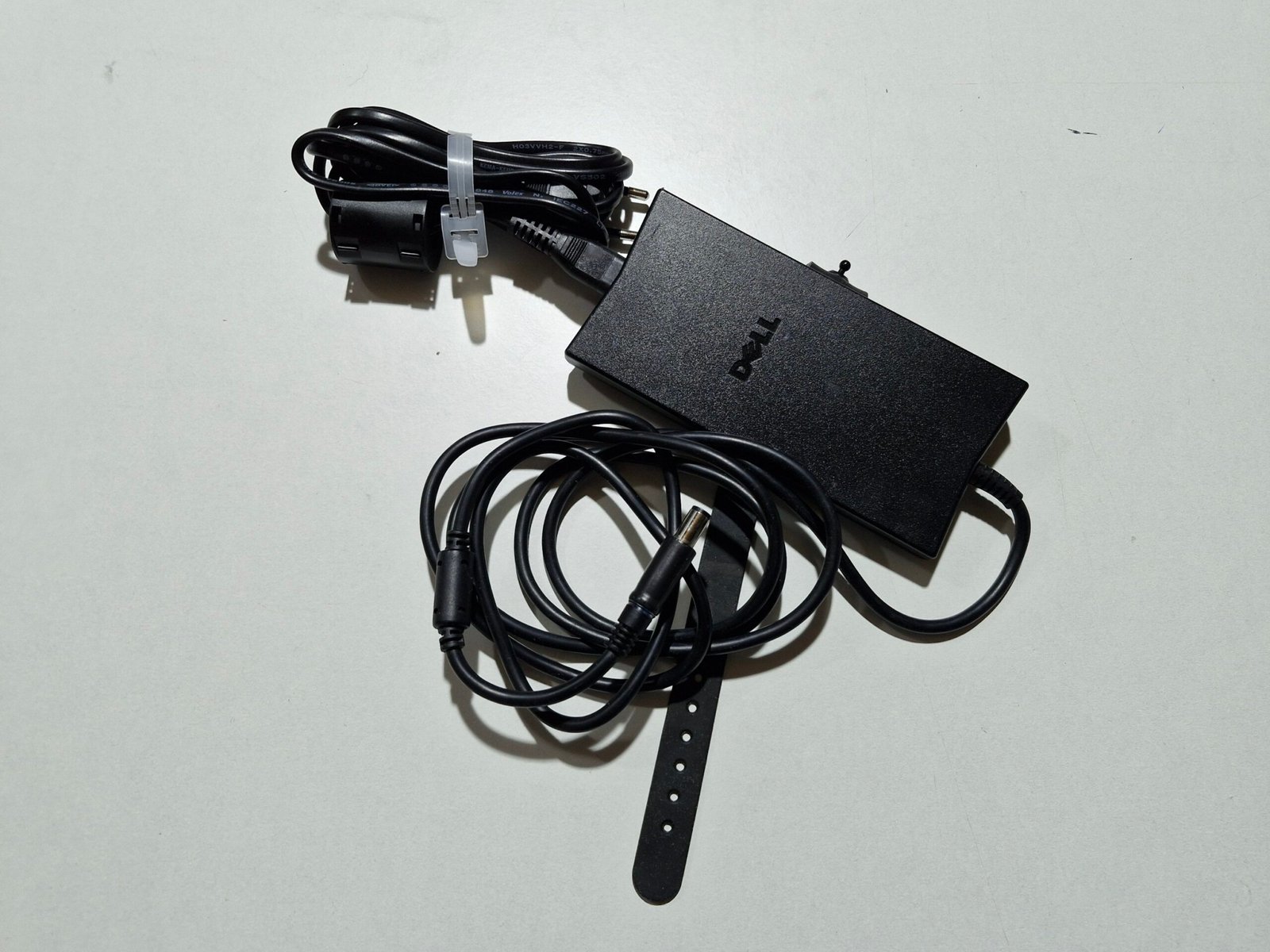 Chargeur DELL Original 90W 19.5V 4.62A – DA90PE0-00 / NN236 – Embout 7.4×5.0mm avec Pin Central – Image 3