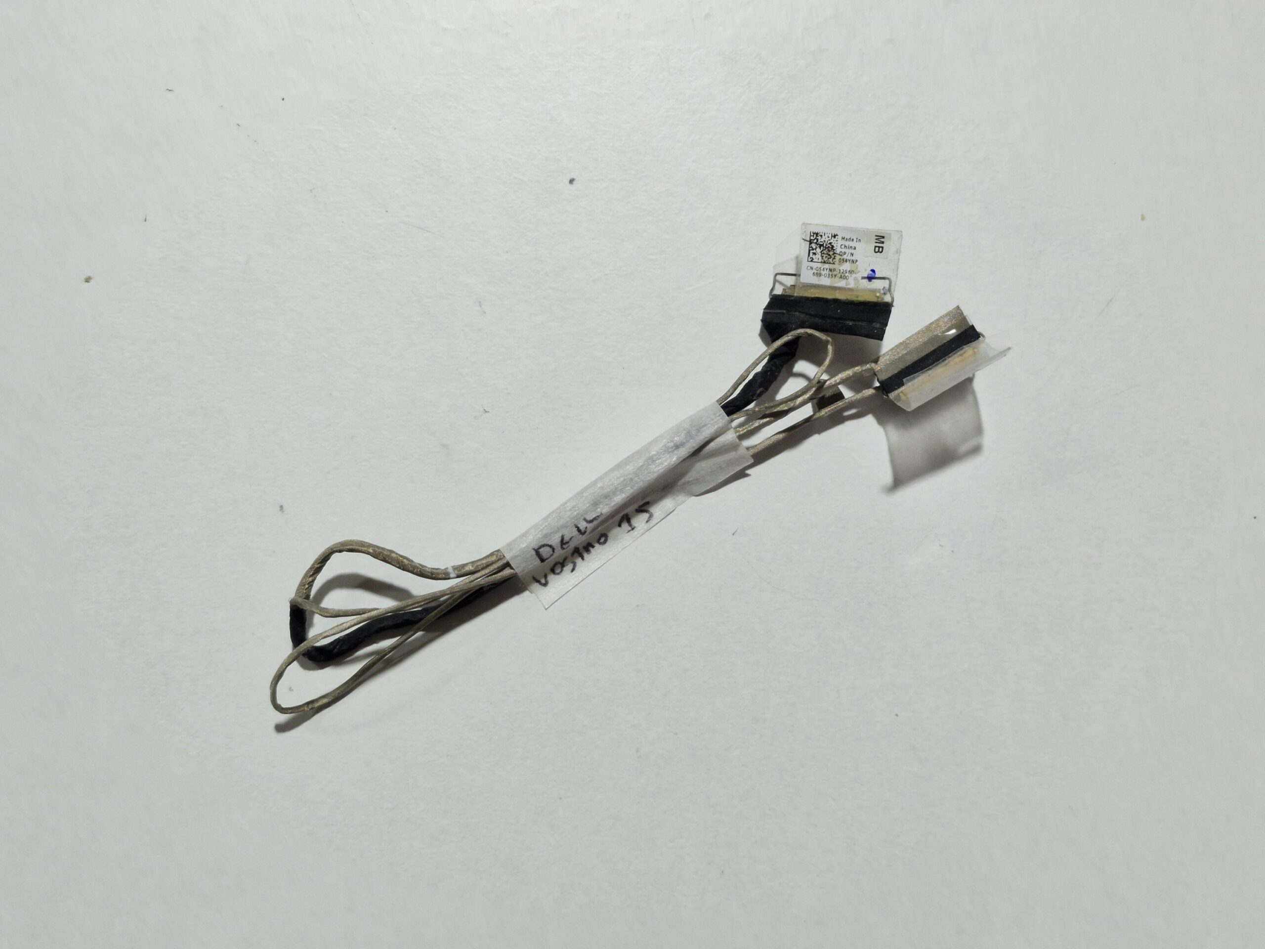 Dell Vostro 15 – Nappe écran LCD (DP/N 054YNP)