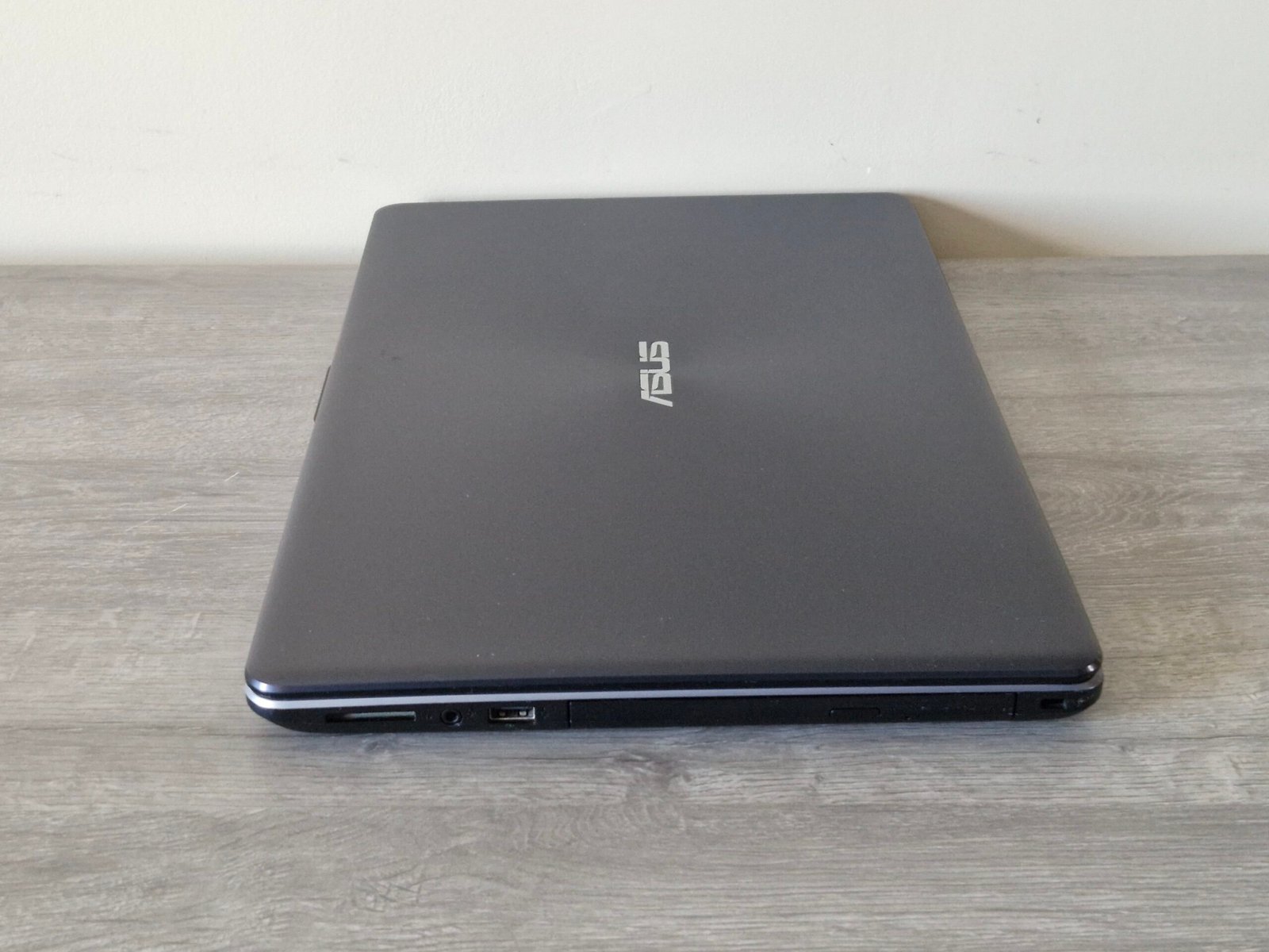 PC Portable ASUS VivoBook R542U – Intel Core i3 8ᵉ Gen / 12 Go RAM / SSD + HDD – Image 6