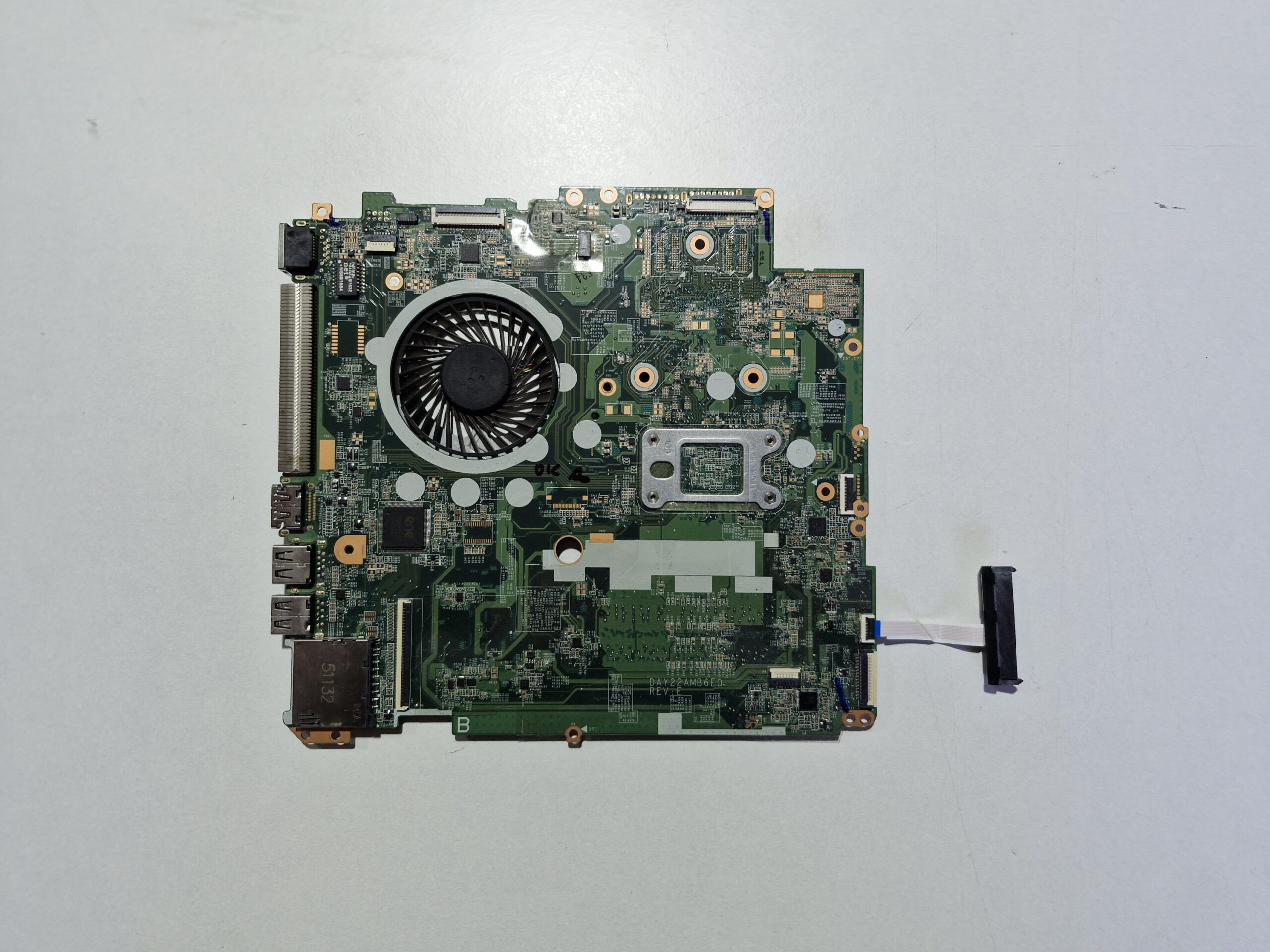 Carte Mère HP 17-p107nf – DA0Y22AMB6E0 Rev:E (TPN-Q144) – AMD A6-6310 / Radeon R4 1.8GHz – Image 3