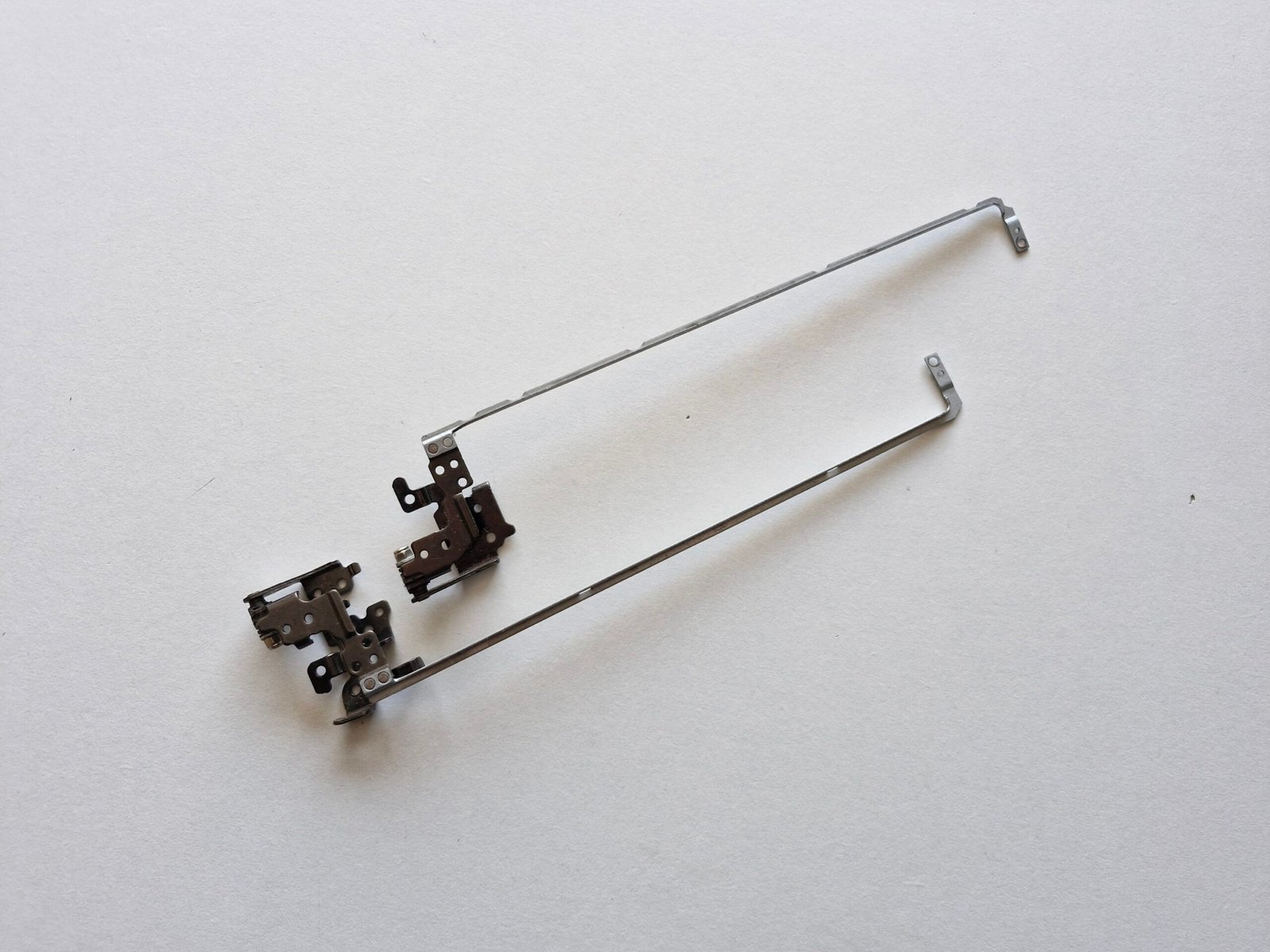 Charnières écran HP ProBook 450 G3 (gauche + droite)