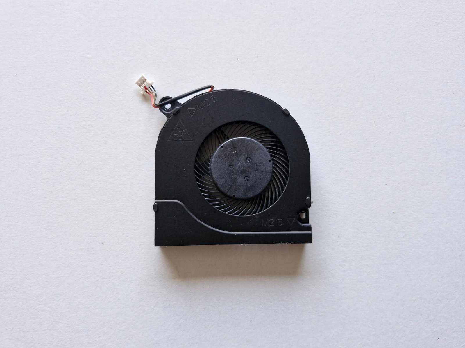 Ventilateur CPU ACER Aspire A315-41 (cooler interne FCN) – Image 2