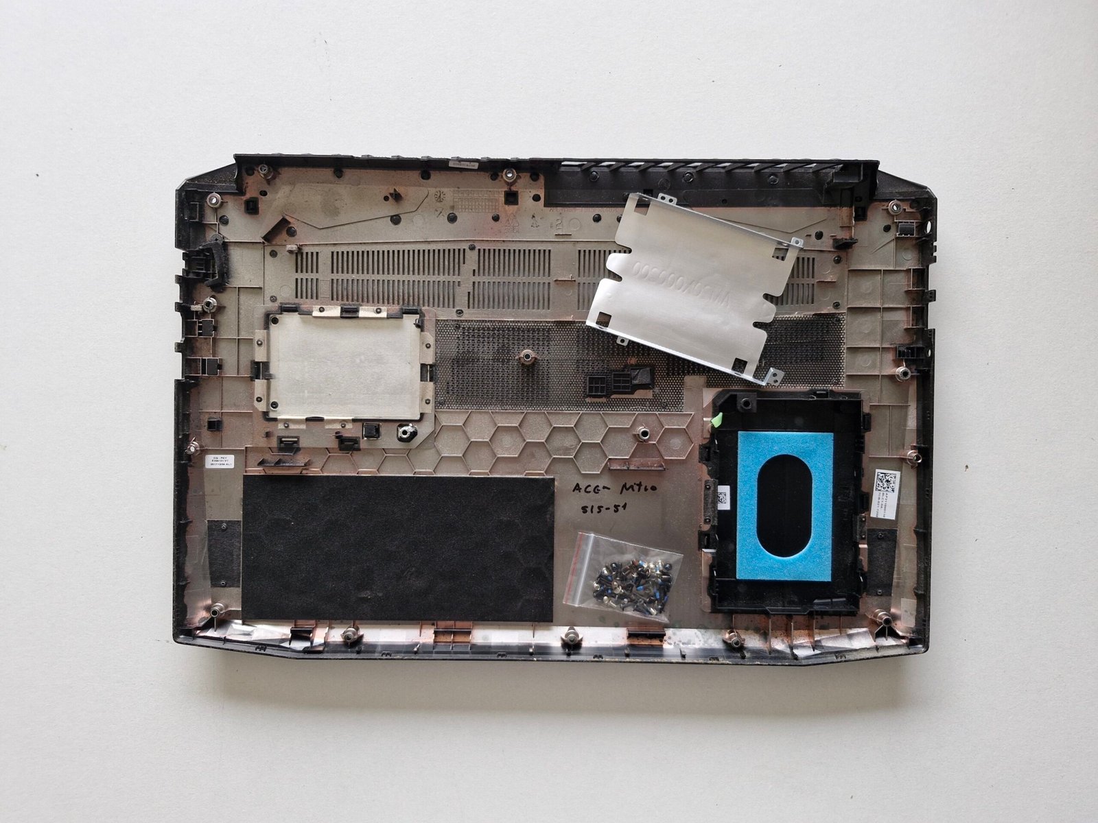 Coque inférieure Acer Nitro 5 AN515-51 / AN515-52 (Bottom Case Original) – Image 2