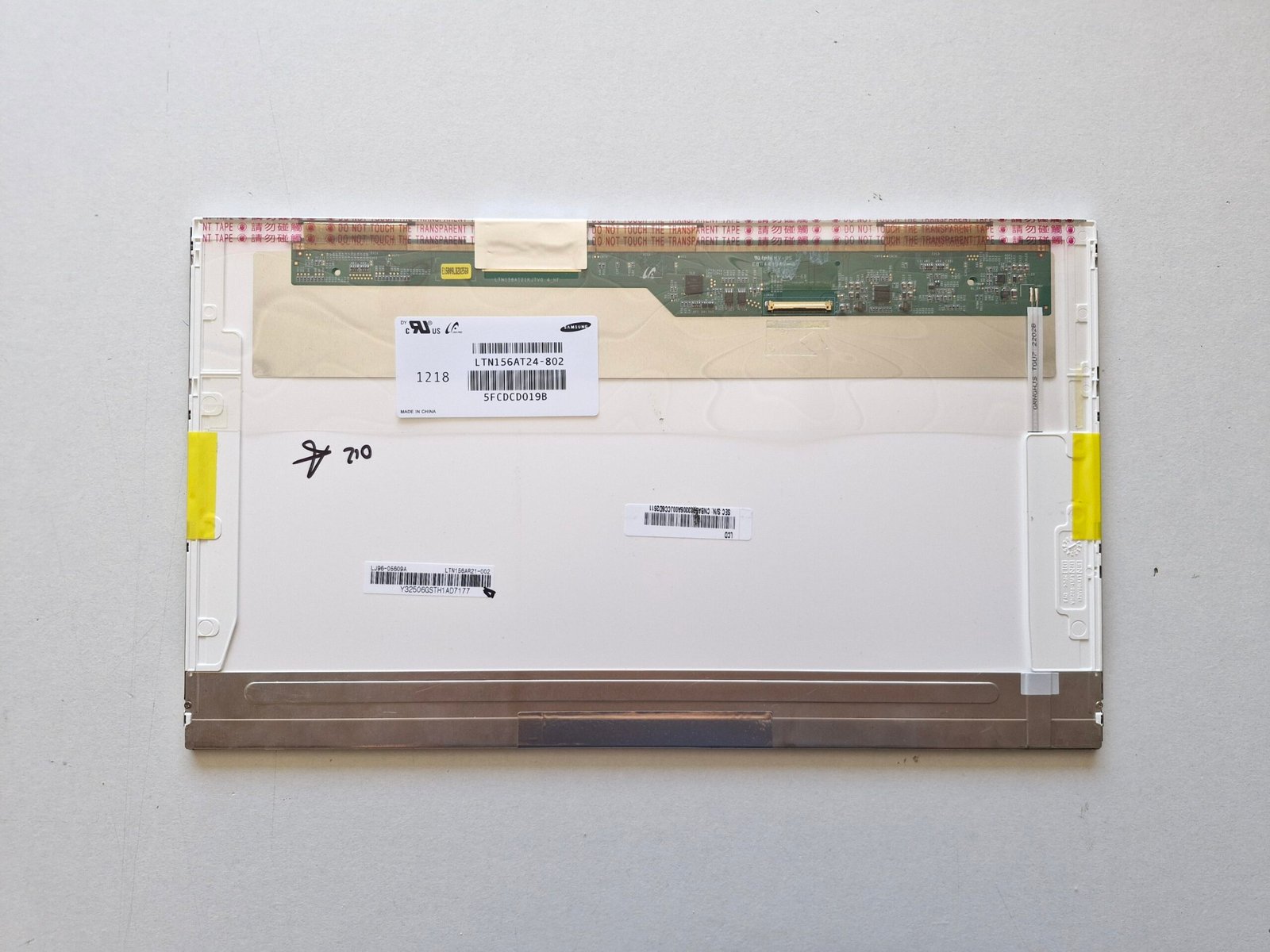 Écran LCD 15.6″ Samsung LTN156AT24-802 HD WXGA 1366×768 40 Pins - PiecesPC.fr