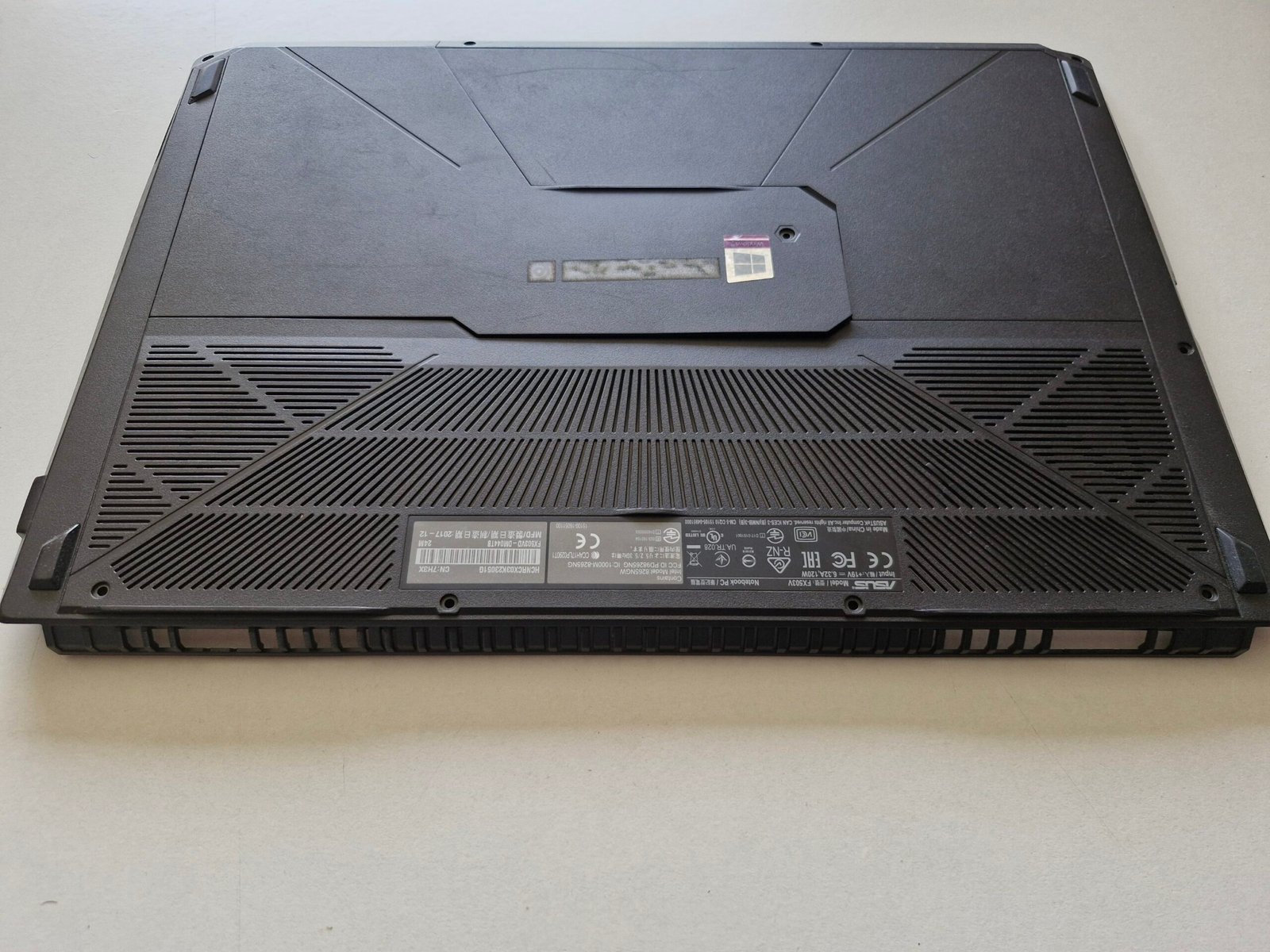 Coque Inférieure ASUS FX503V / FX503VD / FX503VM - PiecesPC.fr