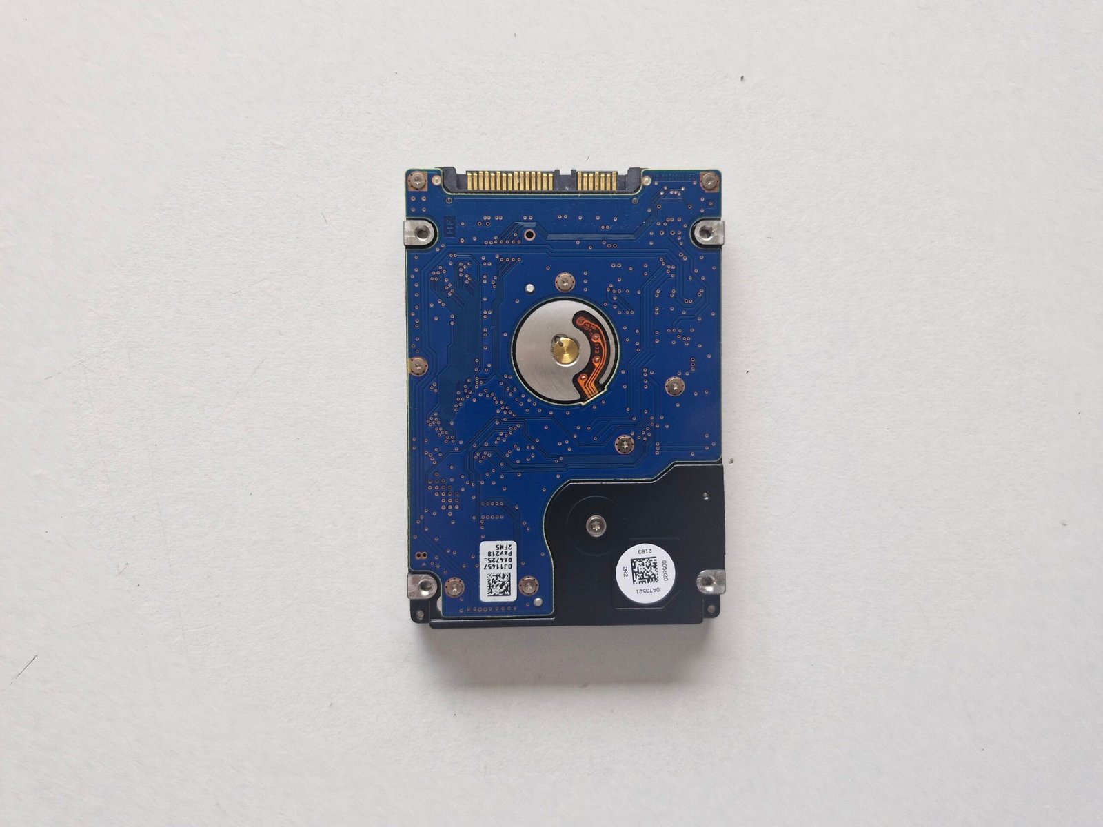 Disque Dur HDD Hitachi Travelstar 500GB SATA 2.5" – HTS547550A9E384 – Image 2