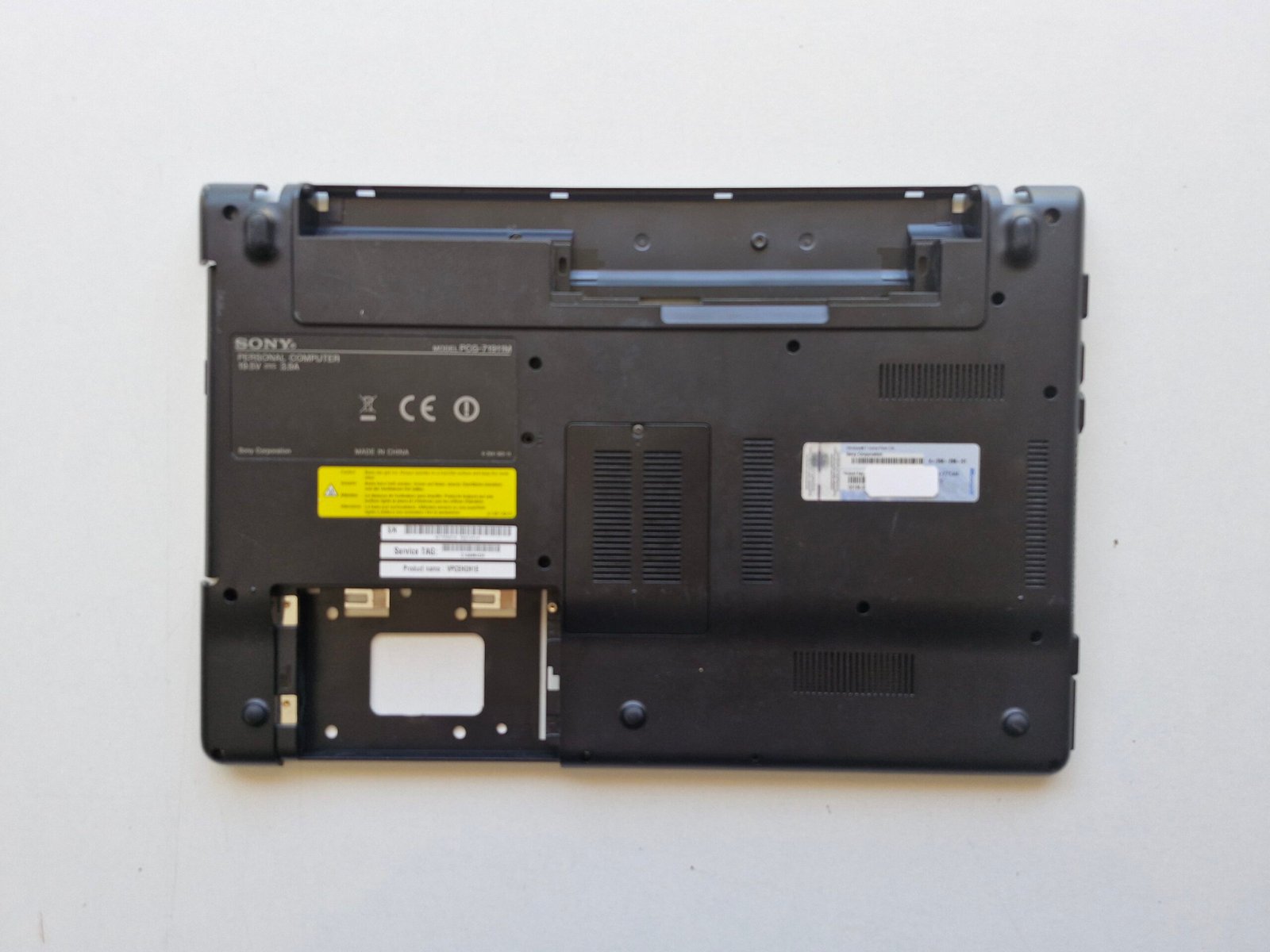 SONY VAIO PCG-71911M Coque Inférieure Base Châssis