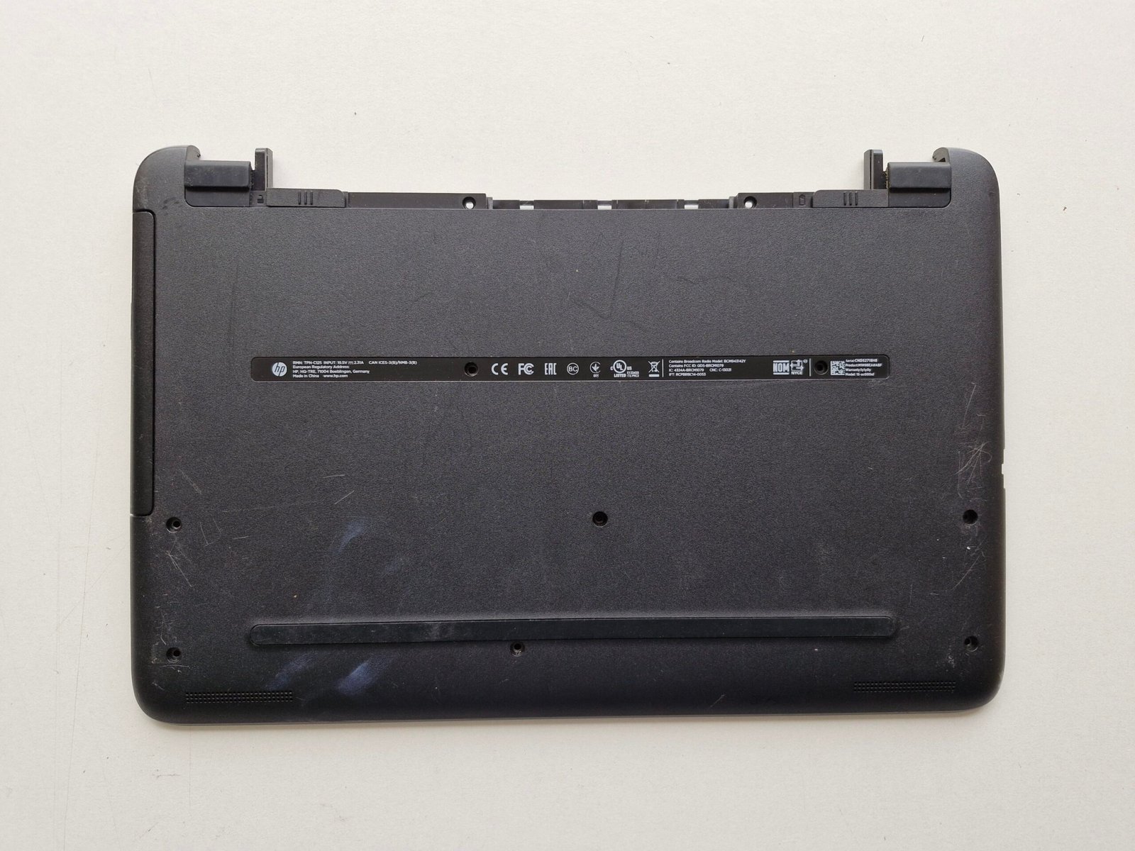 Coque Inférieure Bottom Case HP 15-ac000nf – Noire – Avec Lecteur DVD
