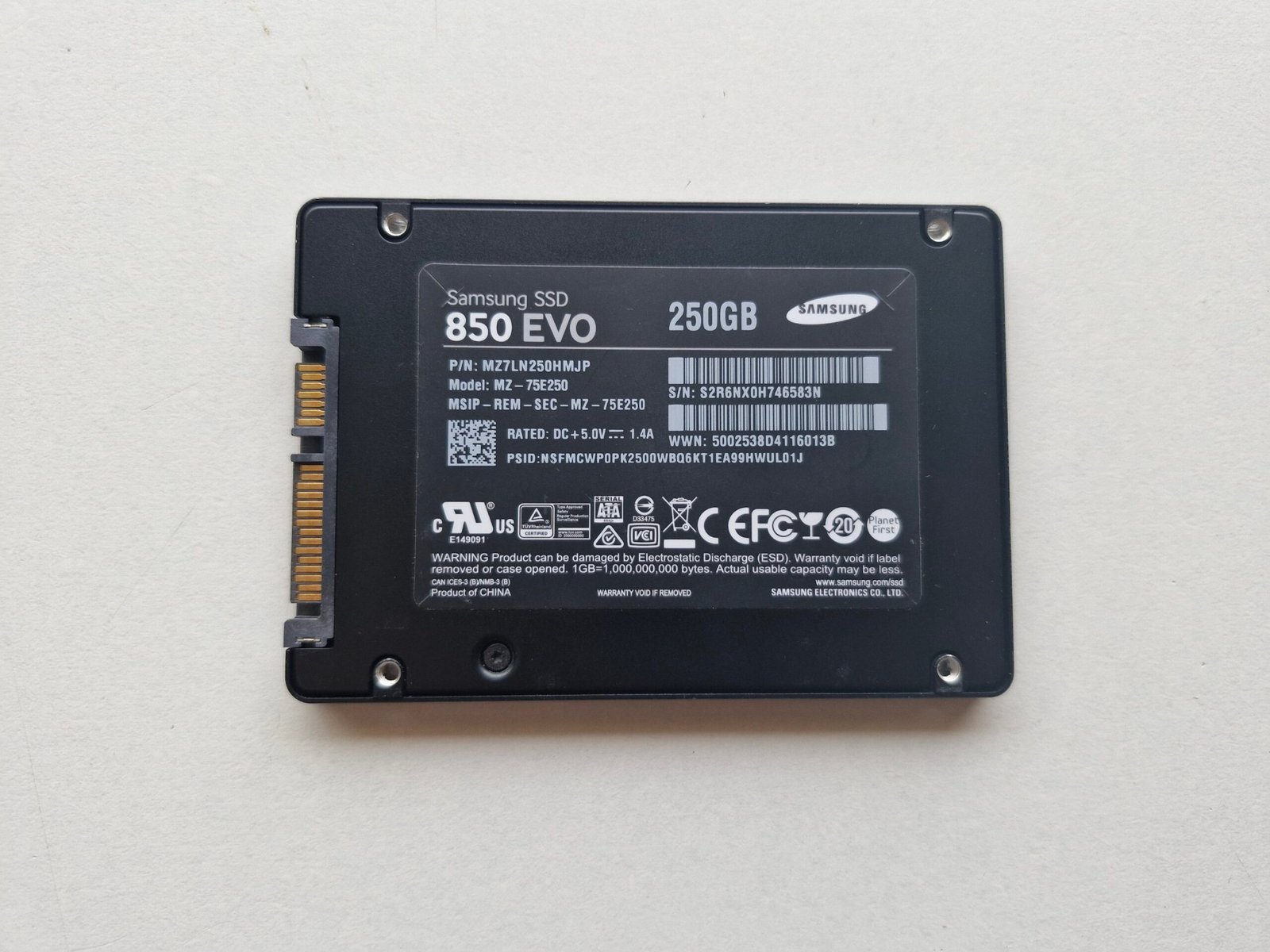 SSD Samsung 850 EVO 250 Go 2.5" SATA III – MZ-75E250 – Image 2