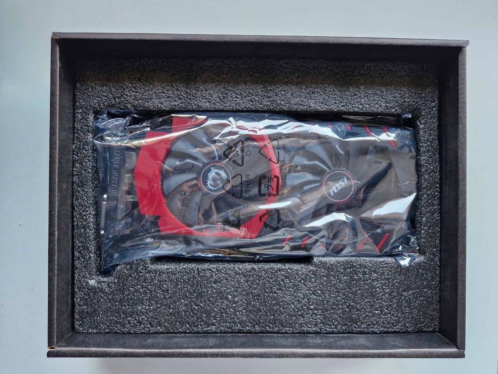 MSI GeForce GTX 970 Gaming 4G 4 Go GDDR5 Twin Frozr – Carte Graphique + Boîte – Image 4
