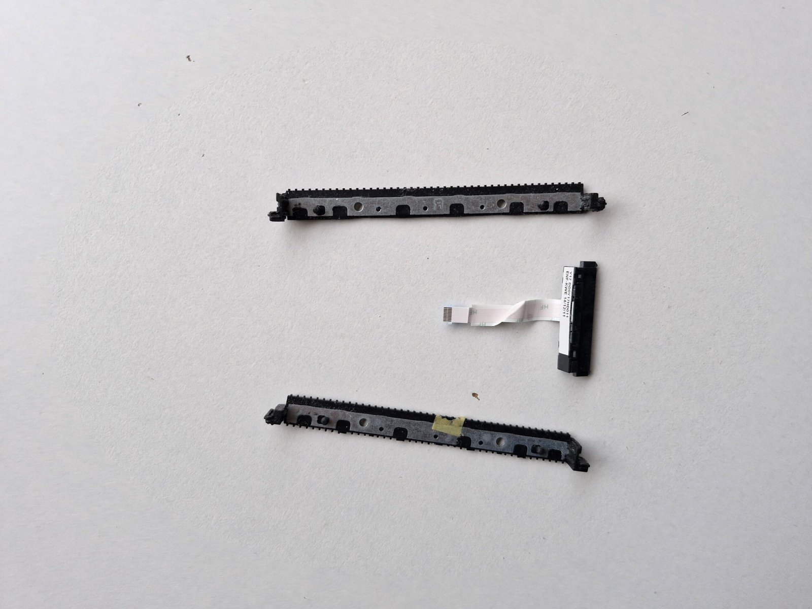 Connecteur Disque Dur HDD SATA + Nappe HP Pavilion 17-F213NF – DD0Y17HD011