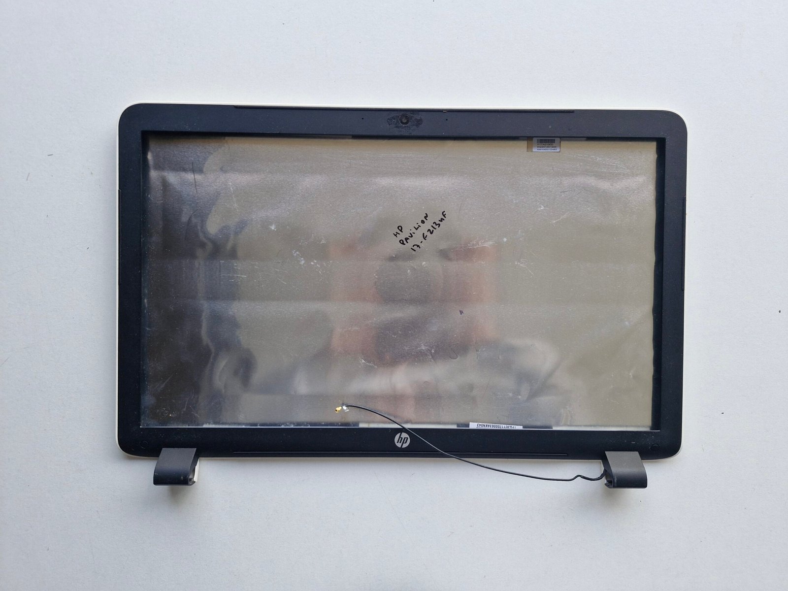 Coque Écran Complète HP Pavilion 17-f213nf – Capot + Cadre – Sans Charnières – Image 2