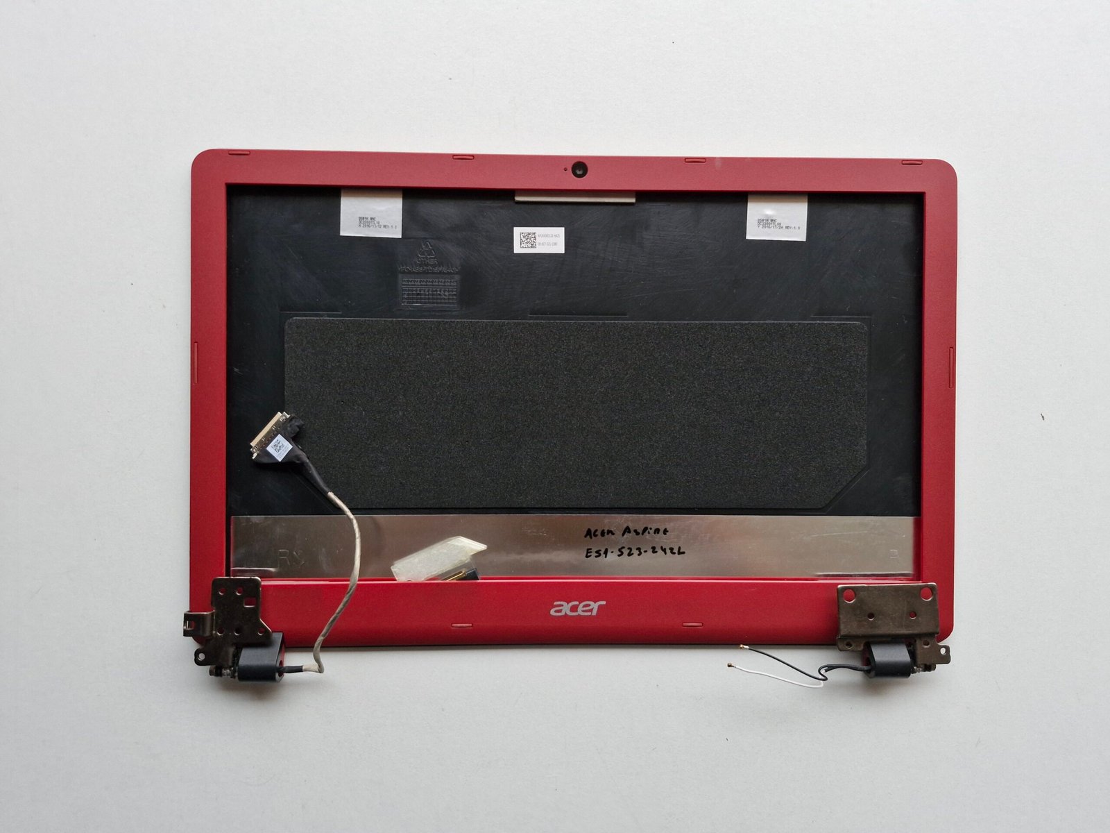 Ensemble Capot Écran Acer Aspire ES1-523-242L 15.6" Noir Rouge avec Charnières et Nappe – Image 2
